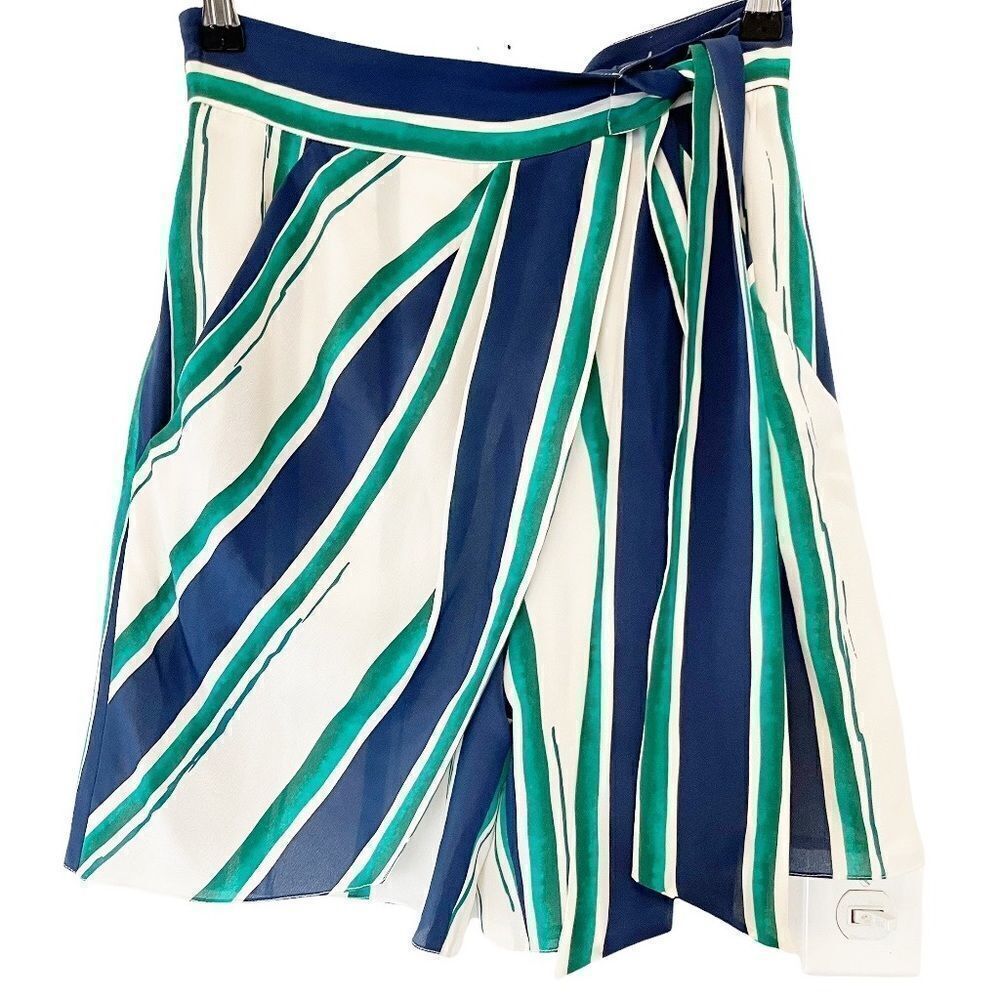 Chloe Silk stripe shorts in size 34 made in France